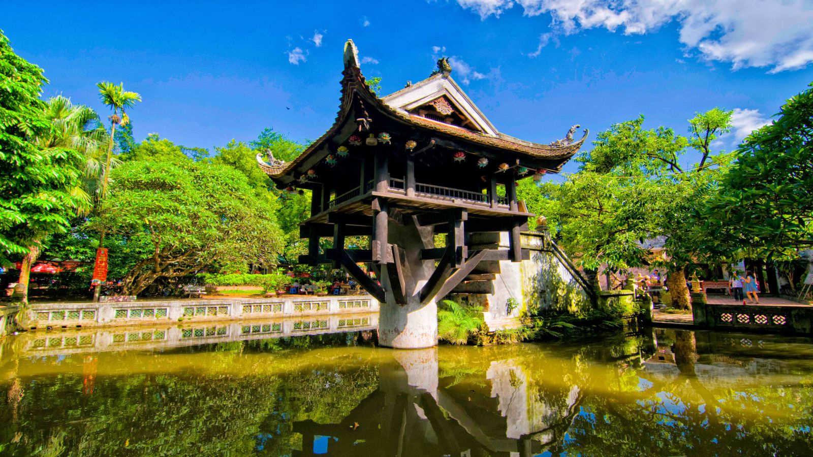 Mua-ruou-dua-o-dau-va-dam-bao-chat-luong-tai-Ha-Noi