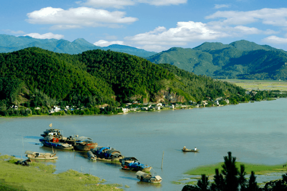 Mua-ruou-dua-o-dau-va-dam-bao-chat-luong-tai-Ha-Tinh