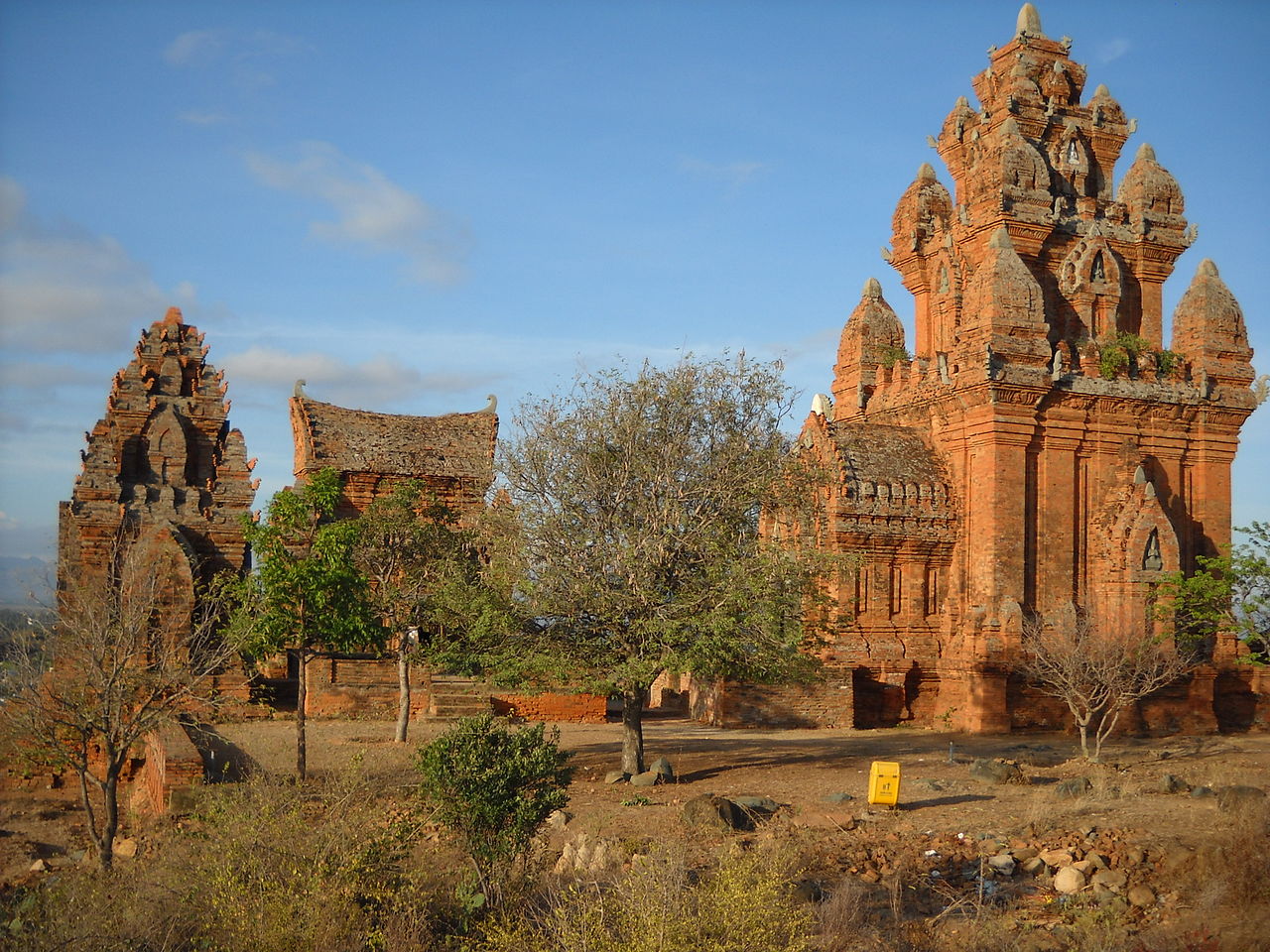 Mua-ruou-dua-o-dau-va-dam-bao-chat-luong-tai-Ninh-Thuan
